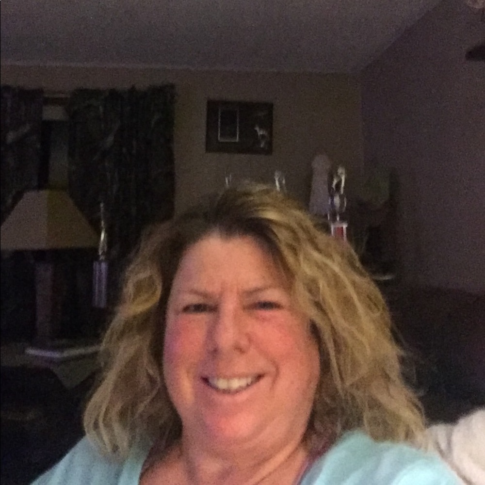 Meet your Posher, Sharon